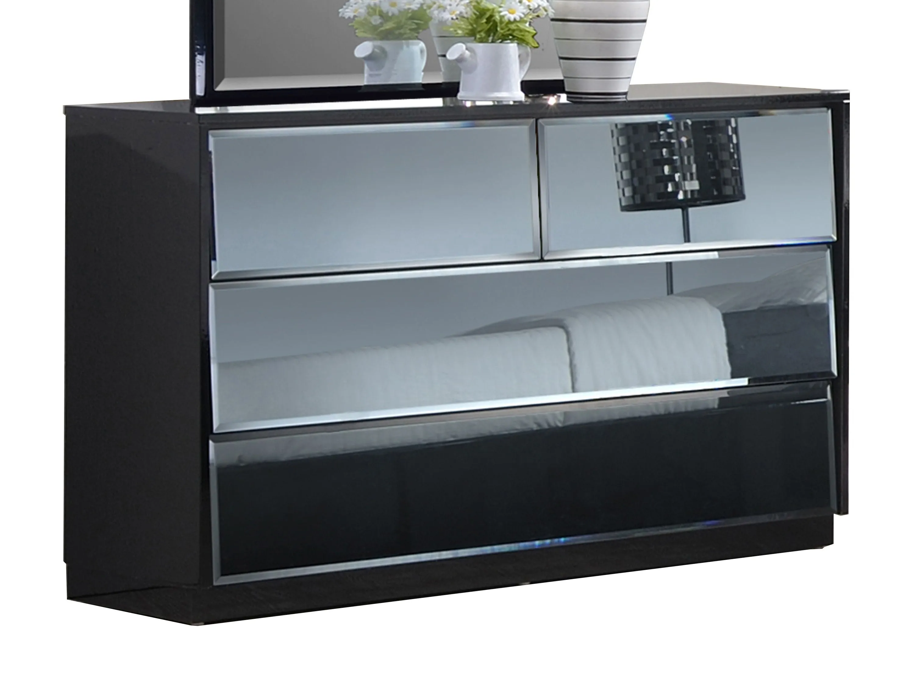 Bandivade Gloss Black Dresser And Mirror