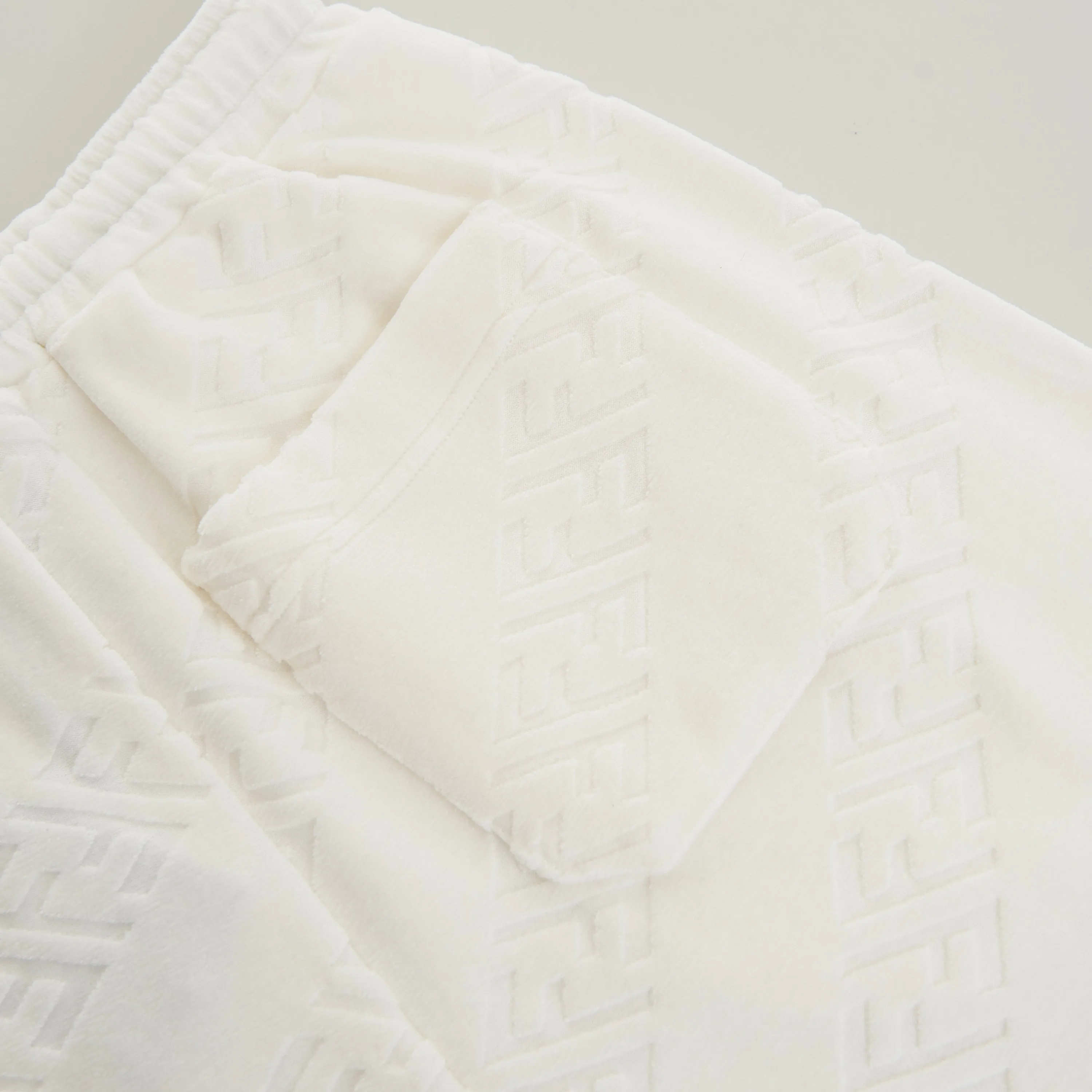 Bermuda Pants With Diagonal 3D Effect FF Motif In White Chenille