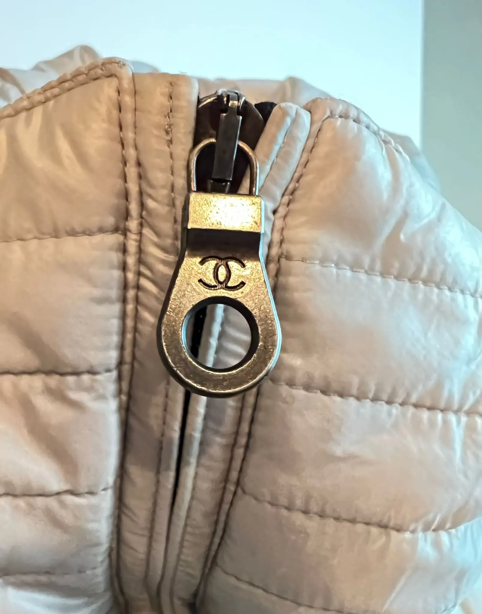 Chanel Silver Grey Zip Up Hooded Puffer Vest FR 42