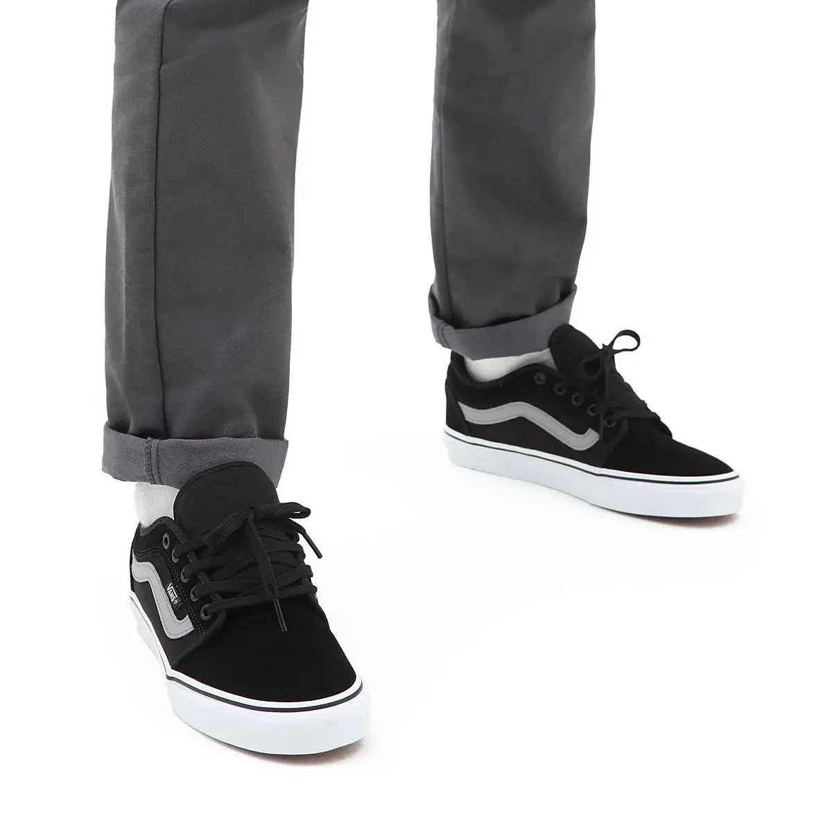 MN CHUKKA LOW SIDESTRIPE BLACK / GRAY / WHITE