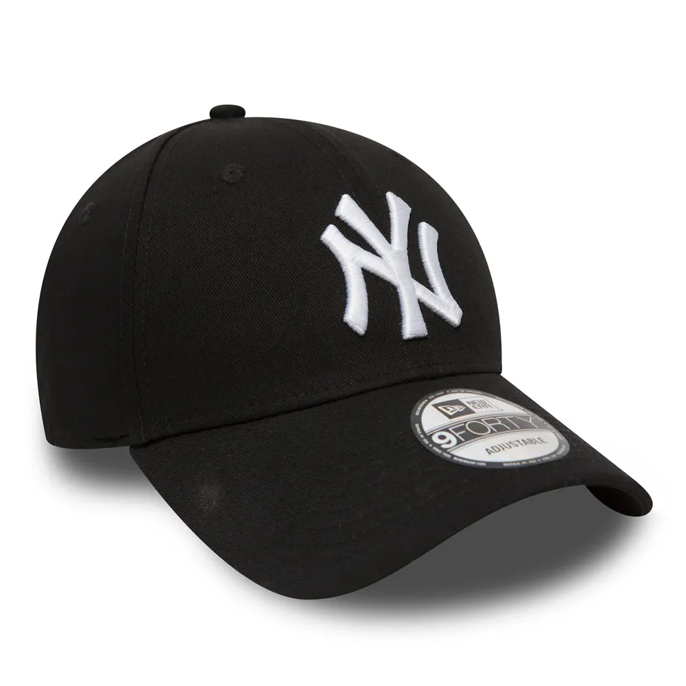 NEW ERA New York Yankees Essential Black 9FORTY Adjustable Cap