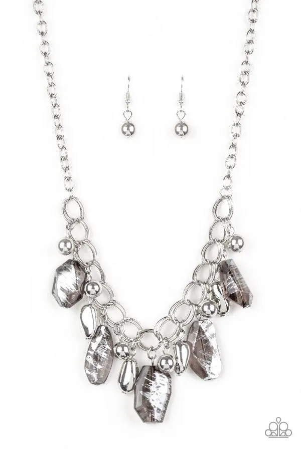 Paparazzi Necklace ~ Chroma Drama - Black