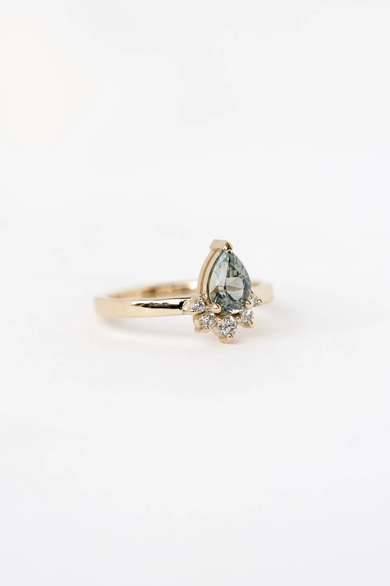 Pear Limitless Ring 0.97ct Montana Sapphire