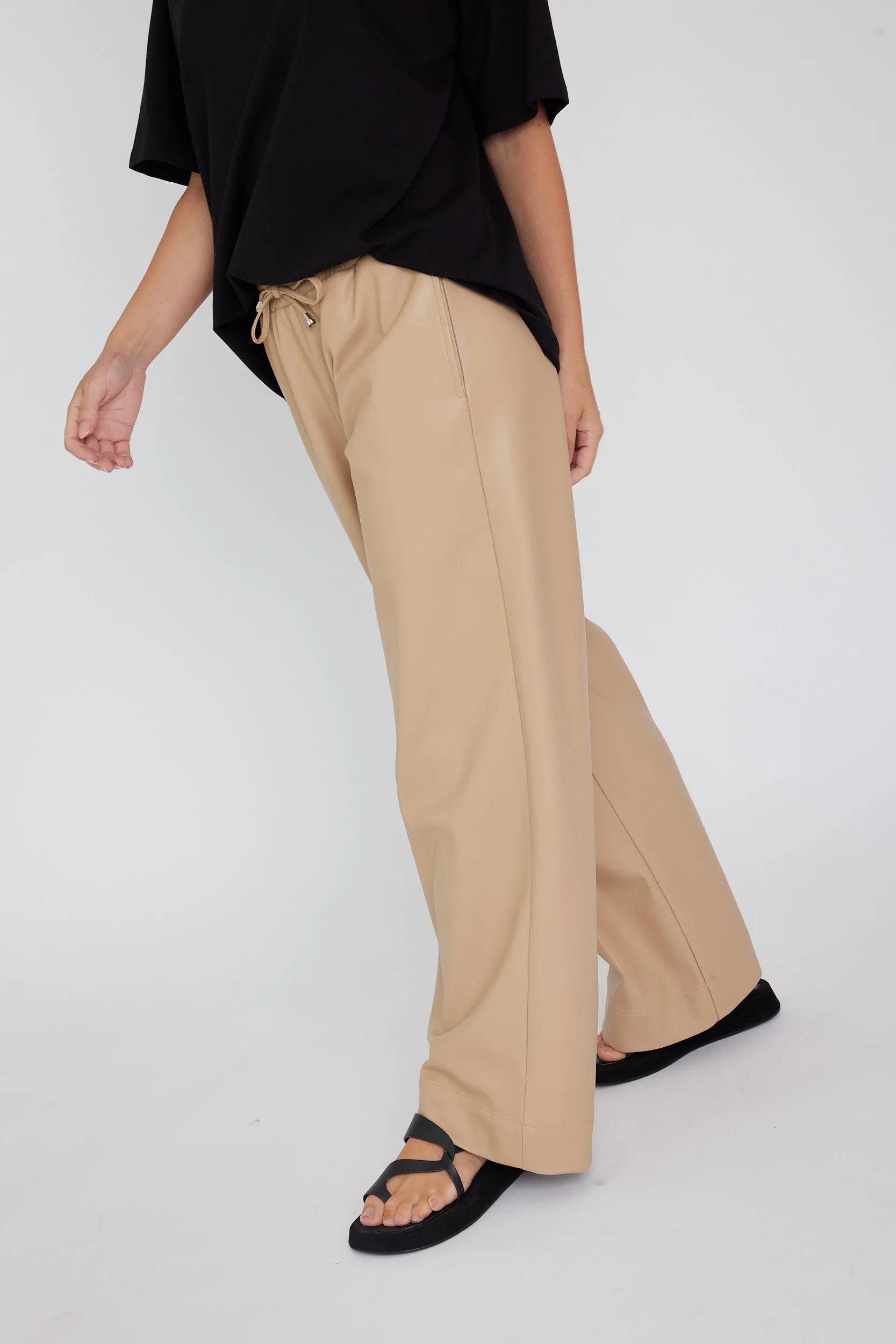 ROLLO Vegan Pants Beige