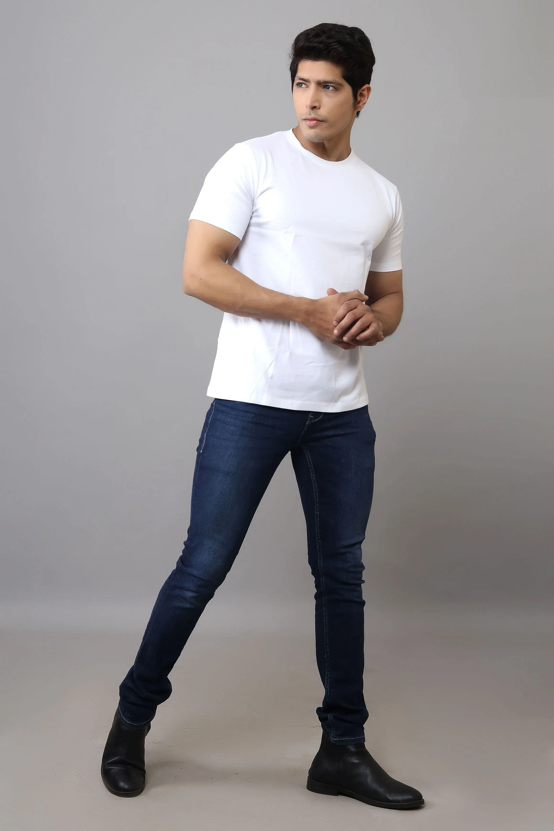 T Shirt - Men White Solid Round Neck Pure Cotton T-shirt