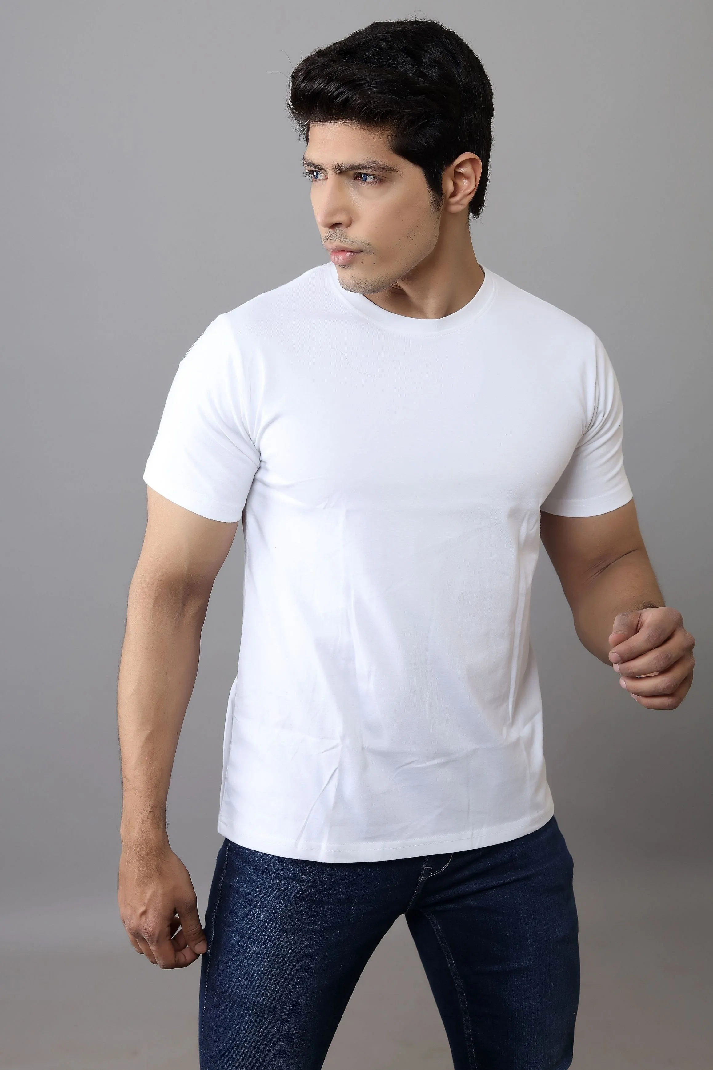 T Shirt - Men White Solid Round Neck Pure Cotton T-shirt